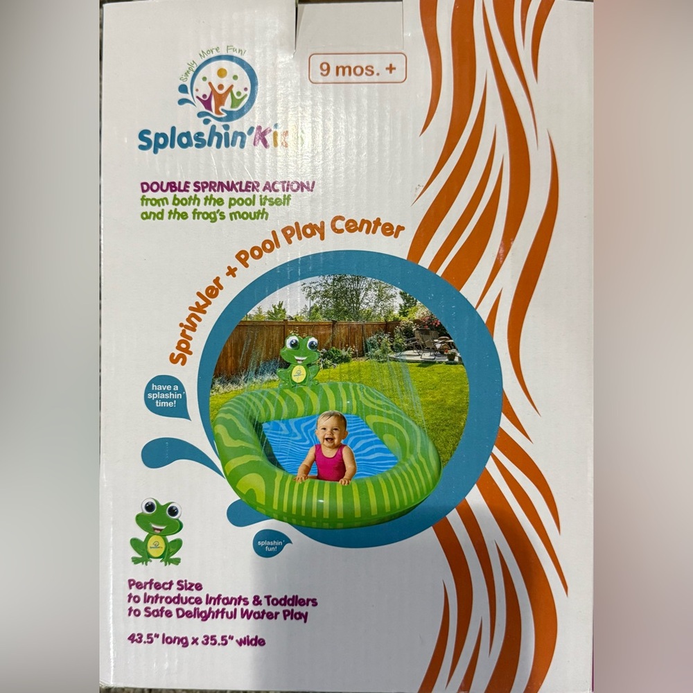 NEW Splashin Kids Sprinkler and Pool Play Center